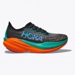 Hoka Mach X 2 woman